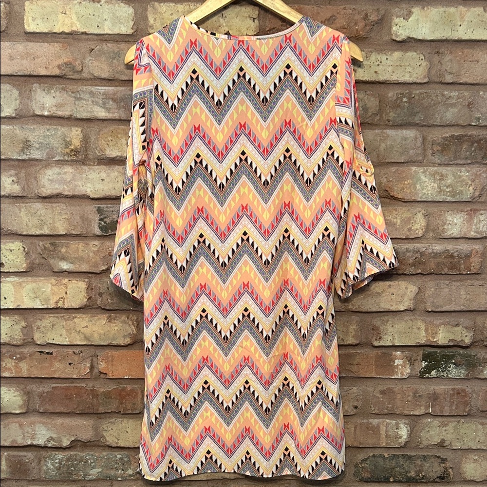 Chevron Patterned Women's Tunic - Picture 4 of 5